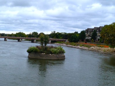 Fox River with island